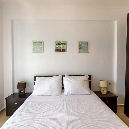 Tranquil Getaway By Infox Apartment *